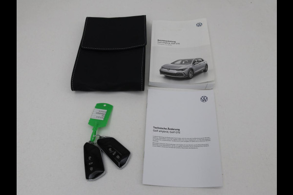 Volkswagen Golf 1.4 eHybrid GTE | Camera | Adaptive cruise | Carplay | Navigatie | Sportstoelen | Full LED | Sfeerverlichting | PHEV