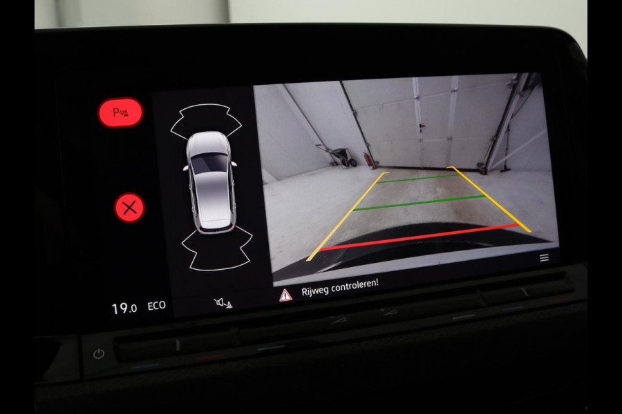 Volkswagen Golf 1.4 eHybrid GTE | Camera | Adaptive cruise | Carplay | Navigatie | Sportstoelen | Full LED | Sfeerverlichting | PHEV