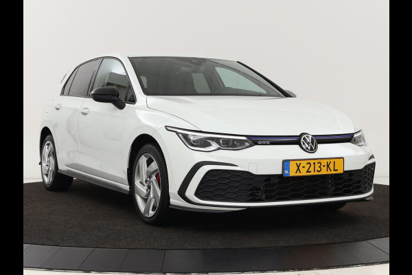 Volkswagen Golf 1.4 eHybrid GTE | Camera | Adaptive cruise | Carplay | Navigatie | Sportstoelen | Full LED | Sfeerverlichting | PHEV