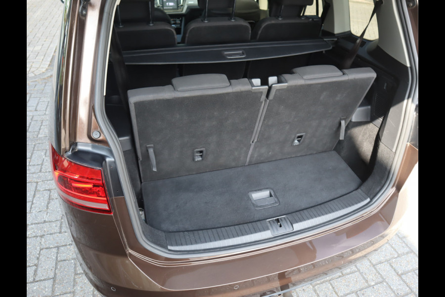 Volkswagen Touran 1.2 TSI Connected Series 7 Persoons