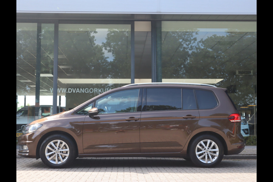 Volkswagen Touran 1.2 TSI Connected Series 7 Persoons