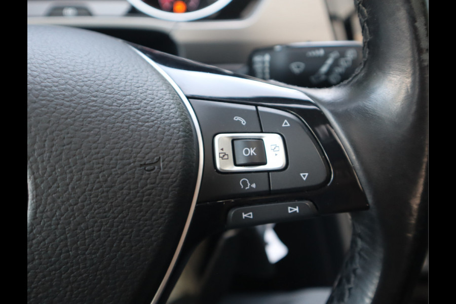 Volkswagen Touran 1.2 TSI Connected Series 7 Persoons