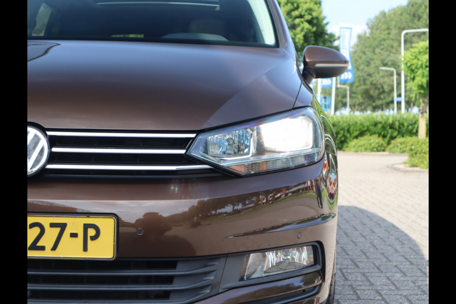 Volkswagen Touran 1.2 TSI Connected Series 7 Persoons