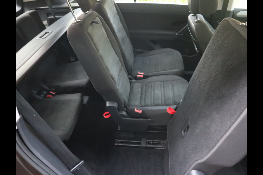 Volkswagen Touran 1.2 TSI Connected Series 7 Persoons
