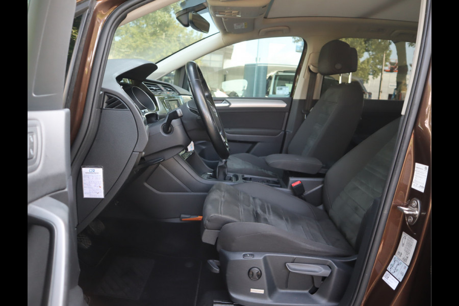 Volkswagen Touran 1.2 TSI Connected Series 7 Persoons