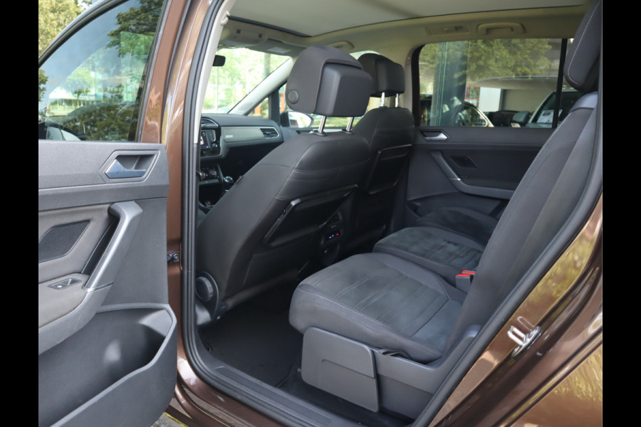 Volkswagen Touran 1.2 TSI Connected Series 7 Persoons
