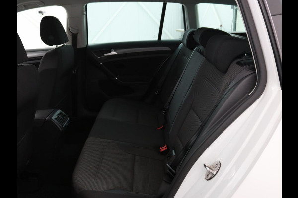 Volkswagen GOLF Variant 1.0 TSI Comfortline | Trekhaak | Navigatie | Apple CarPlay | Cruise Control | DAB | LED | LMV