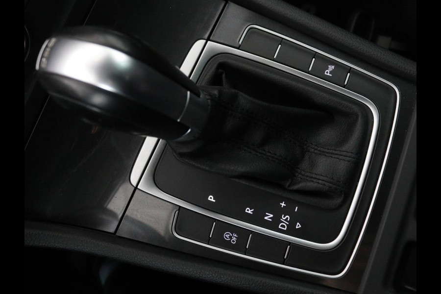 Volkswagen GOLF Variant 1.0 TSI Comfortline | Trekhaak | Navigatie | Apple CarPlay | Cruise Control | DAB | LED | LMV