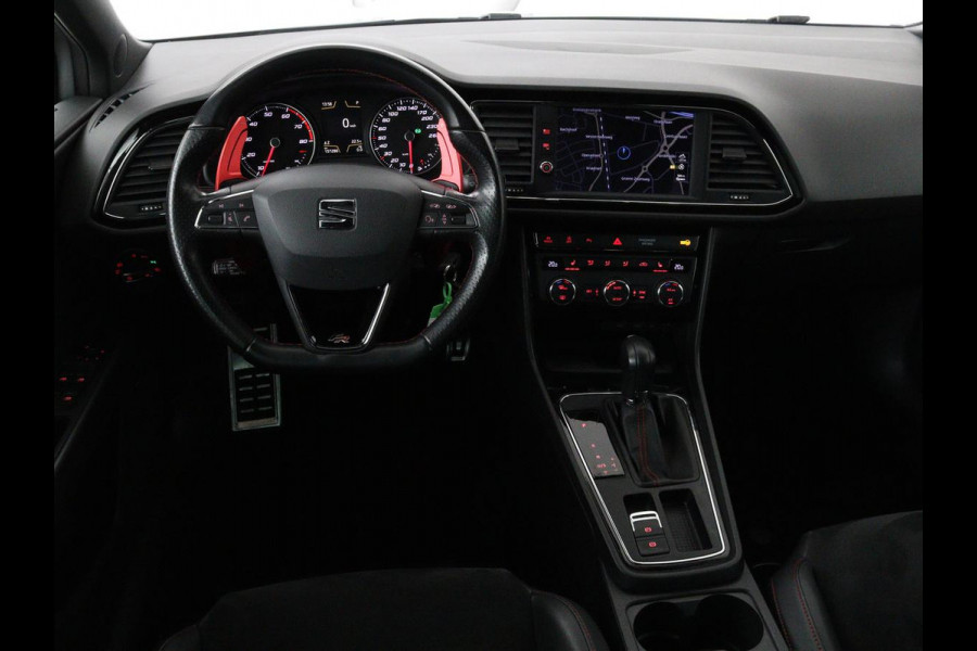 Seat Leon 1.4 TSI FR Xcellence | Panoramadak | Camera | Stoelverwarming | Half leder/Alcantara | Carplay | Full LED