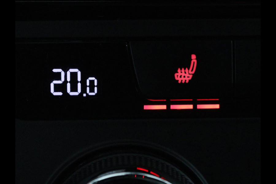 Seat Leon 1.4 TSI FR Xcellence | Panoramadak | Camera | Stoelverwarming | Half leder/Alcantara | Carplay | Full LED