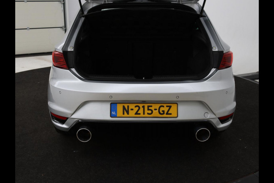 Seat Leon 1.4 TSI FR Xcellence | Panoramadak | Camera | Stoelverwarming | Half leder/Alcantara | Carplay | Full LED