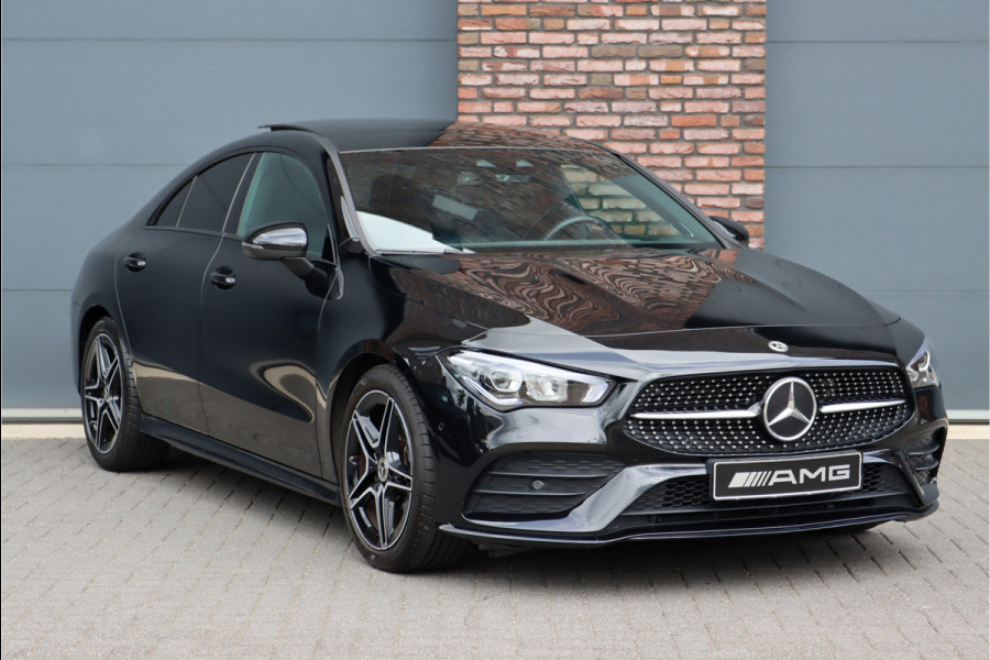 Mercedes-Benz CLA-Klasse 180 AMG Line Aut7 | Memorypakket | Panoramadak | Burmester | Augmented Reality | Sfeerverlichting | Camera | Nightpakket |