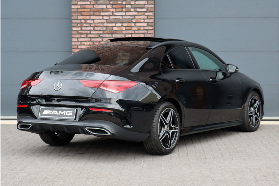 Mercedes-Benz CLA-Klasse 180 AMG Line Aut7 | Memorypakket | Panoramadak | Burmester | Augmented Reality | Sfeerverlichting | Camera | Nightpakket |