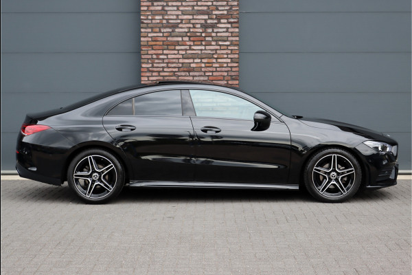 Mercedes-Benz CLA-Klasse 180 AMG Line Aut7 | Memorypakket | Panoramadak | Burmester | Augmented Reality | Sfeerverlichting | Camera | Nightpakket |