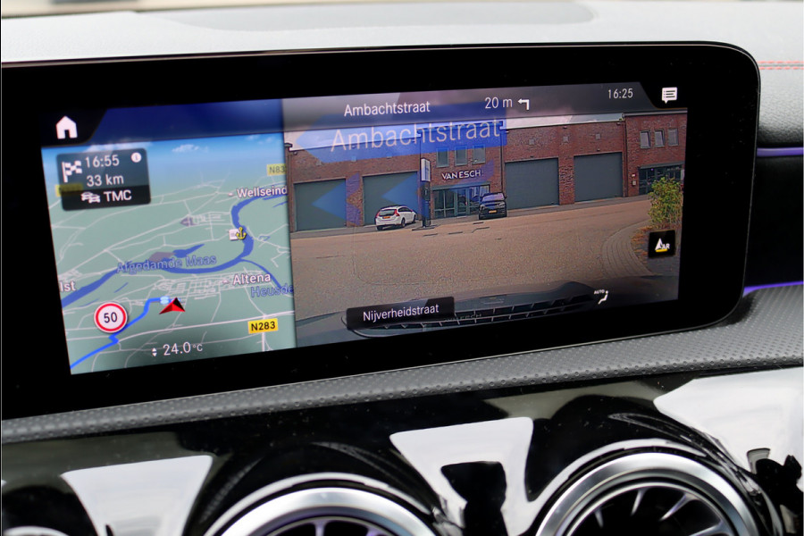 Mercedes-Benz CLA-Klasse 180 AMG Line Aut7 | Memorypakket | Panoramadak | Burmester | Augmented Reality | Sfeerverlichting | Camera | Nightpakket |