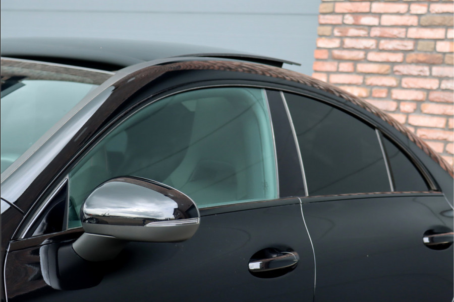 Mercedes-Benz CLA-Klasse 180 AMG Line Aut7 | Memorypakket | Panoramadak | Burmester | Augmented Reality | Sfeerverlichting | Camera | Nightpakket |