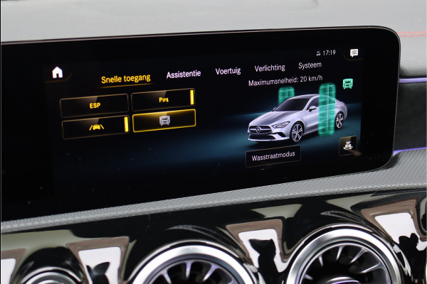 Mercedes-Benz CLA-Klasse 180 AMG Line Aut7 | Memorypakket | Panoramadak | Burmester | Augmented Reality | Sfeerverlichting | Camera | Nightpakket |