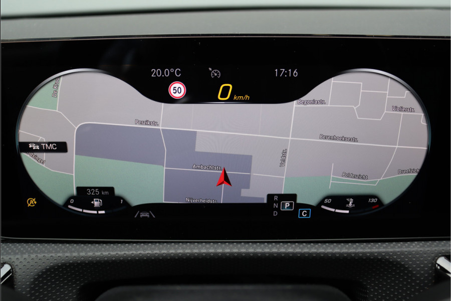 Mercedes-Benz CLA-Klasse 180 AMG Line Aut7 | Memorypakket | Panoramadak | Burmester | Augmented Reality | Sfeerverlichting | Camera | Nightpakket |