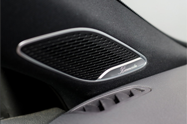 Mercedes-Benz CLA-Klasse 180 AMG Line Aut7 | Memorypakket | Panoramadak | Burmester | Augmented Reality | Sfeerverlichting | Camera | Nightpakket |