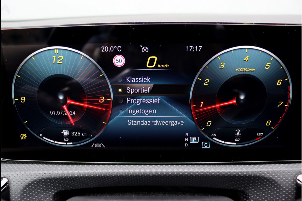 Mercedes-Benz CLA-Klasse 180 AMG Line Aut7 | Memorypakket | Panoramadak | Burmester | Augmented Reality | Sfeerverlichting | Camera | Nightpakket |
