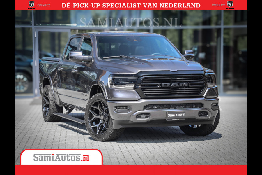 Dodge Ram 1500 Laramie Night 5,7 V8 402PK | Krachtige Hemi | Zeer Rijk Uitgevoerd | Comfortabele Dubbele Cabine met Royale 5 Zitplaatsen | BPM vrij | Nu Leverbaar uit Voorraad | Voorraad Nr 2371 - 2297