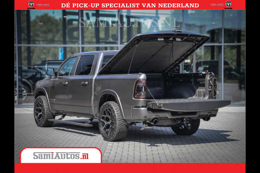 Dodge Ram 1500 Laramie Night 5,7 V8 402PK | Krachtige Hemi | Zeer Rijk Uitgevoerd | Comfortabele Dubbele Cabine met Royale 5 Zitplaatsen | BPM vrij | Nu Leverbaar uit Voorraad | Voorraad Nr 2371 - 2297
