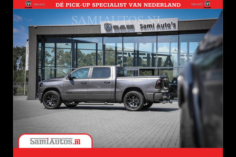 Dodge Ram 1500 Laramie Night 5,7 V8 402PK | Krachtige Hemi | Zeer Rijk Uitgevoerd | Comfortabele Dubbele Cabine met Royale 5 Zitplaatsen | BPM vrij | Nu Leverbaar uit Voorraad | Voorraad Nr 2371 - 2297