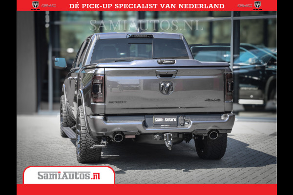 Dodge Ram 1500 Laramie Night 5,7 V8 402PK | Krachtige Hemi | Zeer Rijk Uitgevoerd | Comfortabele Dubbele Cabine met Royale 5 Zitplaatsen | BPM vrij | Nu Leverbaar uit Voorraad | Voorraad Nr 2371 - 2297