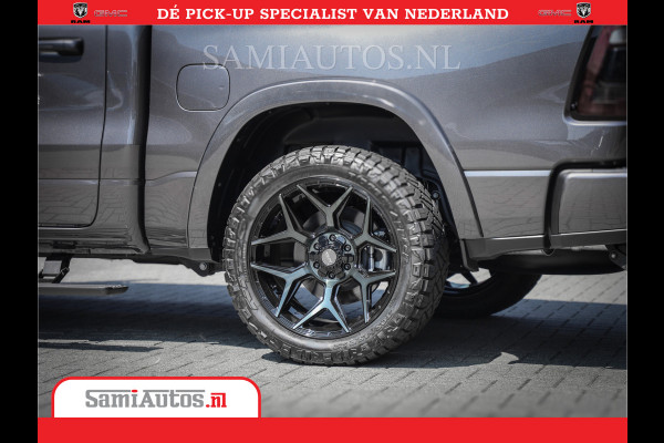 Dodge Ram 1500 Laramie Night 5,7 V8 402PK | Krachtige Hemi | Zeer Rijk Uitgevoerd | Comfortabele Dubbele Cabine met Royale 5 Zitplaatsen | BPM vrij | Nu Leverbaar uit Voorraad | Voorraad Nr 2371 - 2297