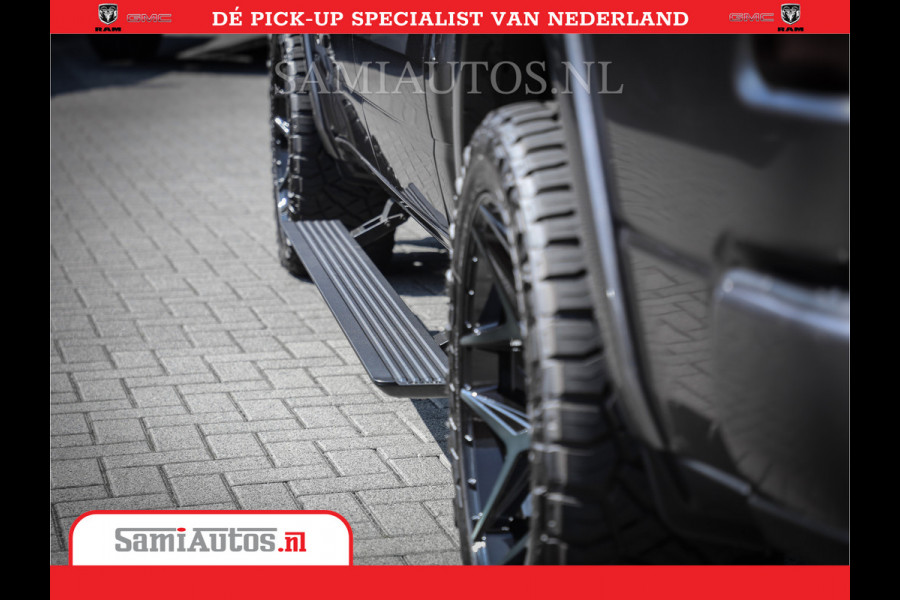 Dodge Ram 1500 Laramie Night 5,7 V8 402PK | Krachtige Hemi | Zeer Rijk Uitgevoerd | Comfortabele Dubbele Cabine met Royale 5 Zitplaatsen | BPM vrij | Nu Leverbaar uit Voorraad | Voorraad Nr 2371 - 2297