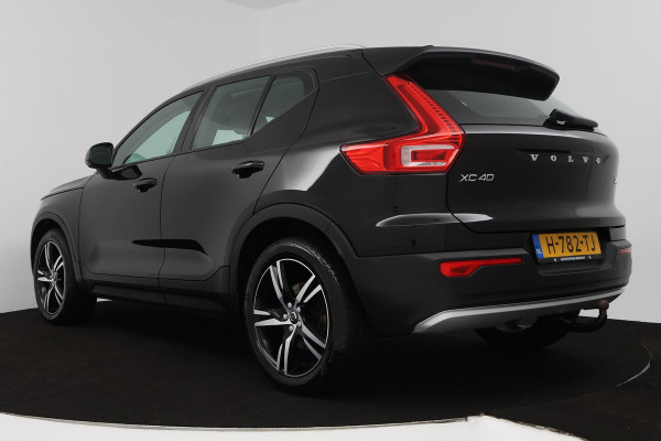 Volvo XC40 2.0 T4 Inscription (TREKHAAK, STOEL/STUUR VERWARMING, ACHTERUITRIJCAMERA, NAVIGATIE, SENSOREN, NL-AUTO)