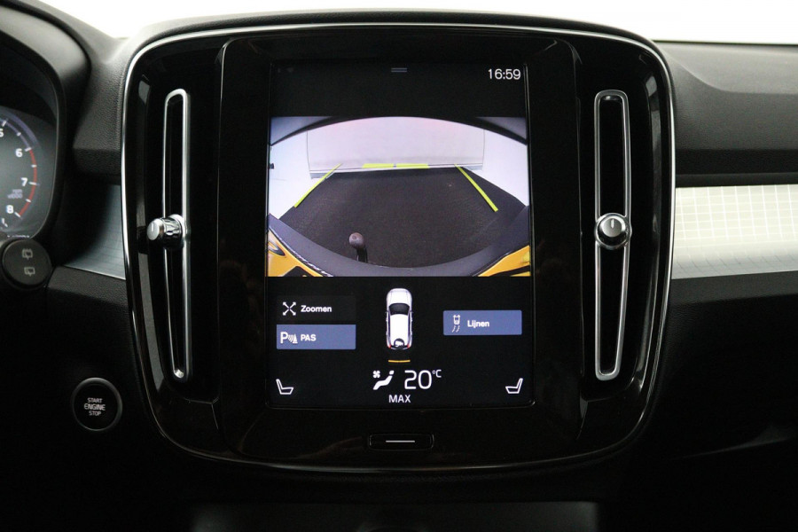 Volvo XC40 2.0 T4 Inscription (TREKHAAK, STOEL/STUUR VERWARMING, ACHTERUITRIJCAMERA, NAVIGATIE, SENSOREN, NL-AUTO)