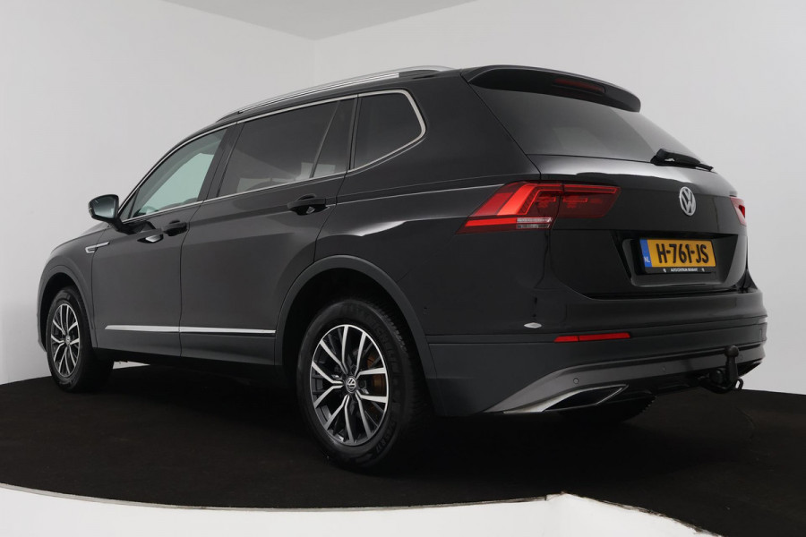Volkswagen Tiguan Allspace 1.5 TSI Comfortline Business (PANORAMADAK, TREKHAAK, CAMERA, STOELVERWARMING, CARPLAY, CRUISE ADAPTIEF)