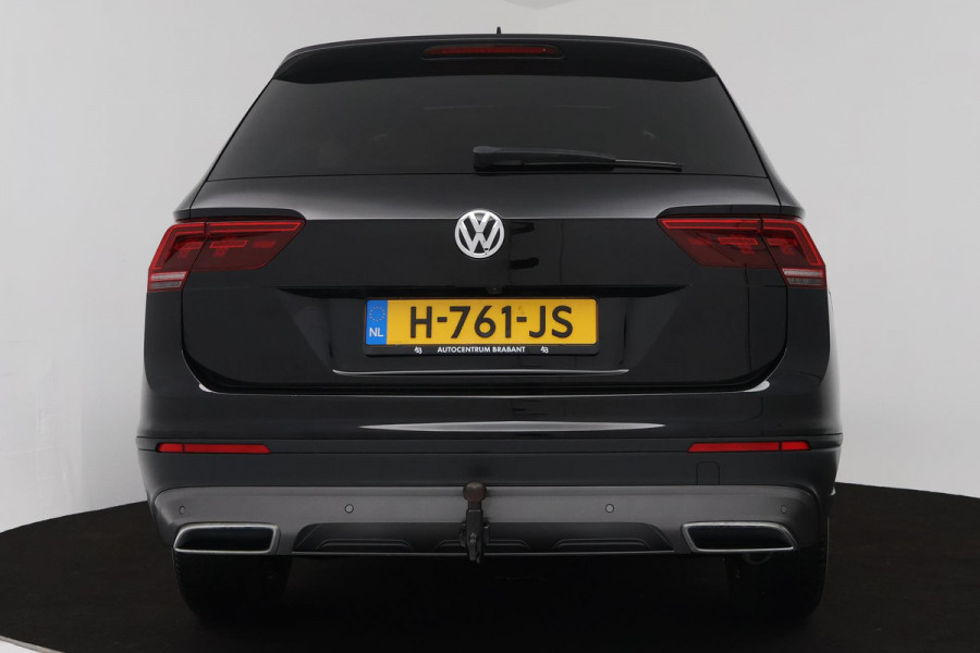 Volkswagen Tiguan Allspace 1.5 TSI Comfortline Business (PANORAMADAK, TREKHAAK, CAMERA, STOELVERWARMING, CARPLAY, CRUISE ADAPTIEF)