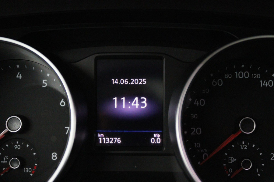 Volkswagen Tiguan Allspace 1.5 TSI Comfortline Business (PANORAMADAK, TREKHAAK, CAMERA, STOELVERWARMING, CARPLAY, CRUISE ADAPTIEF)