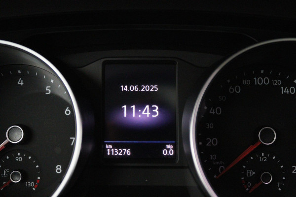 Volkswagen Tiguan Allspace 1.5 TSI Comfortline Business (PANORAMADAK, TREKHAAK, CAMERA, STOELVERWARMING, CARPLAY, CRUISE ADAPTIEF)