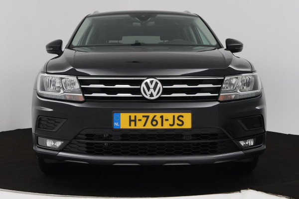 Volkswagen Tiguan Allspace 1.5 TSI Comfortline Business (PANORAMADAK, TREKHAAK, CAMERA, STOELVERWARMING, CARPLAY, CRUISE ADAPTIEF)