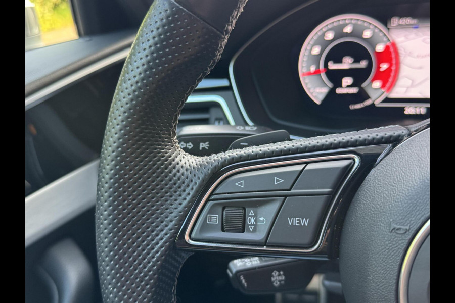 Audi A4 Avant 35 TFSI S edition Automaat | Navigatiesysteem | Climate control | Cruise control | Draadloze telefoonlader | 18 inch licht
