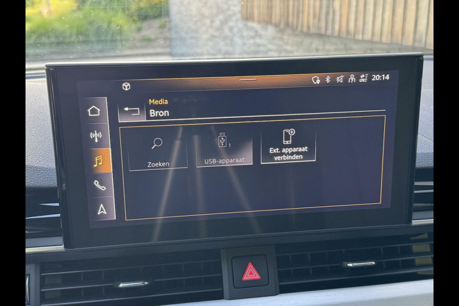 Audi A4 Avant 35 TFSI S edition Automaat | Navigatiesysteem | Climate control | Cruise control | Draadloze telefoonlader | 18 inch licht