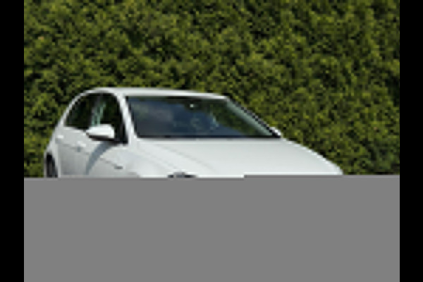 Volkswagen Golf 1.0 TSI CarPlay Camera LED