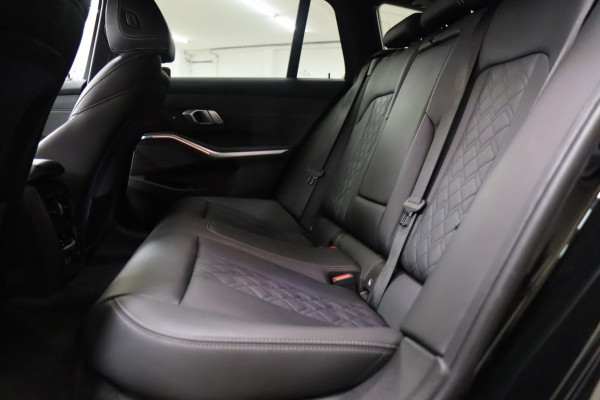 BMW 3 Serie Touring M340i xDrive High Executive Pano/Hud/Laser/HK/BOMVOL