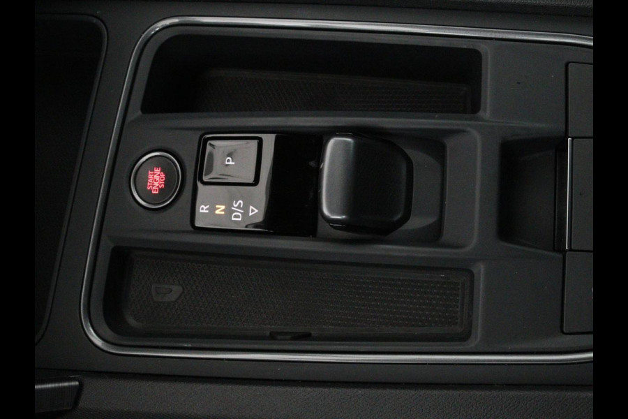 CUPRA Formentor 1.4 eHybrid | Stoel & Stuurverwarming | Camera | Adaptive cruise | Carplay | Full LED | Sfeerverlichting