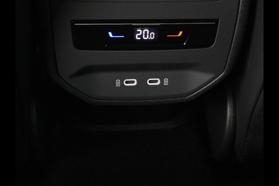 CUPRA Formentor 1.4 eHybrid | Stoel & Stuurverwarming | Camera | Adaptive cruise | Carplay | Full LED | Sfeerverlichting