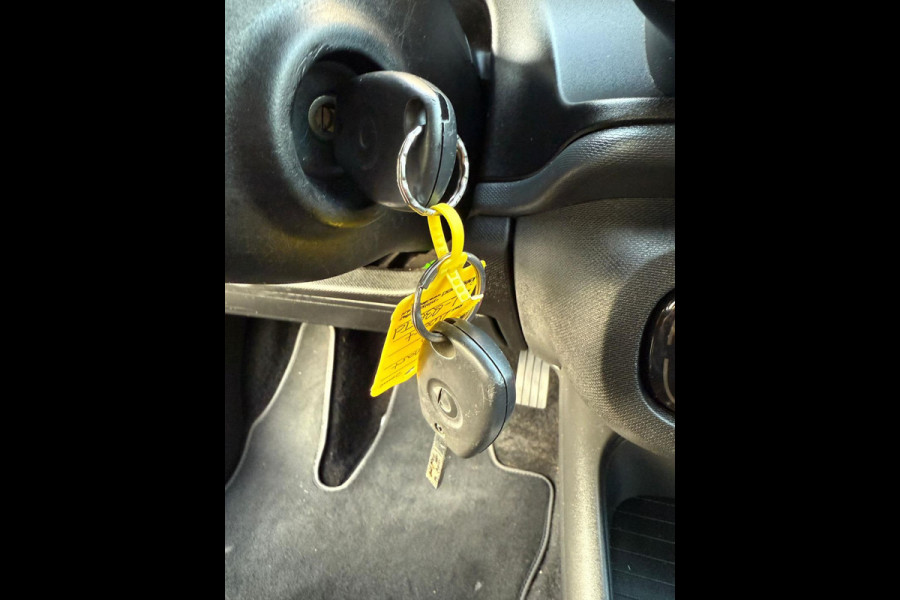 Smart Forfour EQ Essential 18 kWh - Leer - Airco - Cruise