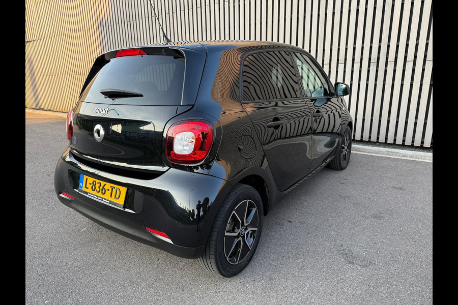 Smart Forfour EQ Essential 18 kWh - Leer - Airco - Cruise