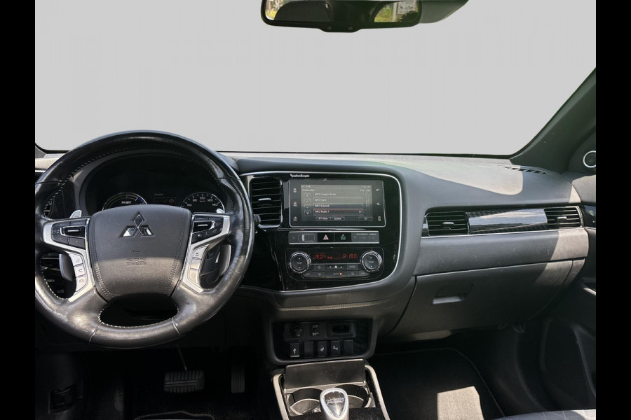Mitsubishi Outlander 2.4 PHEV Instyle