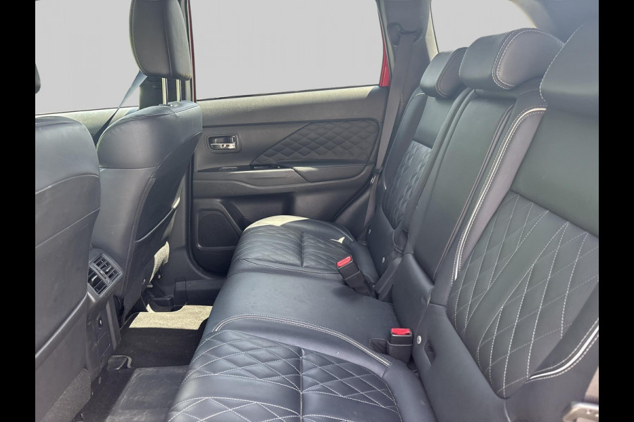 Mitsubishi Outlander 2.4 PHEV Instyle