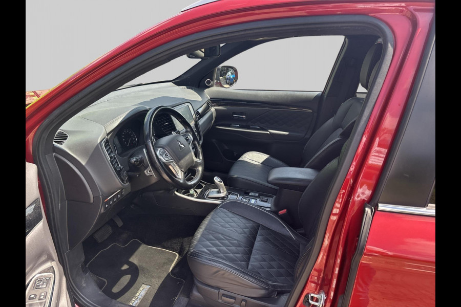 Mitsubishi Outlander 2.4 PHEV Instyle