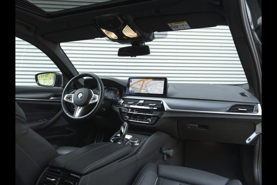 BMW 5 Serie 540i M-Sport Pro - Active Steering - Dak - Driving Ass Prof - Laserlight - Head-up