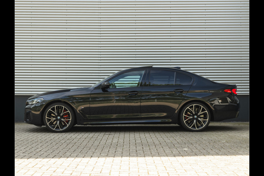 BMW 5 Serie 540i M-Sport Pro - Active Steering - Dak - Driving Ass Prof - Laserlight - Head-up